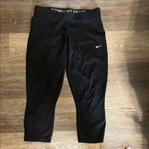 NIKE RUNNING DRI FIT CAPRI Women’s Black Low Rise Leggings Large